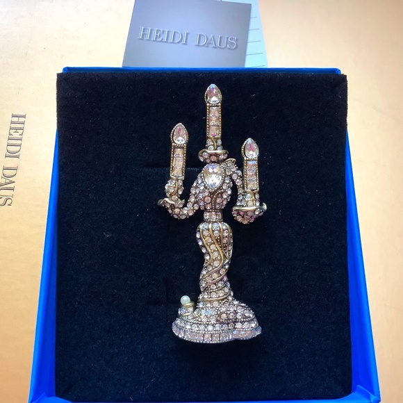 Heidi Daus Beauty and the Beast Crystal Pin Brochure Collection - Picture 1 of 8